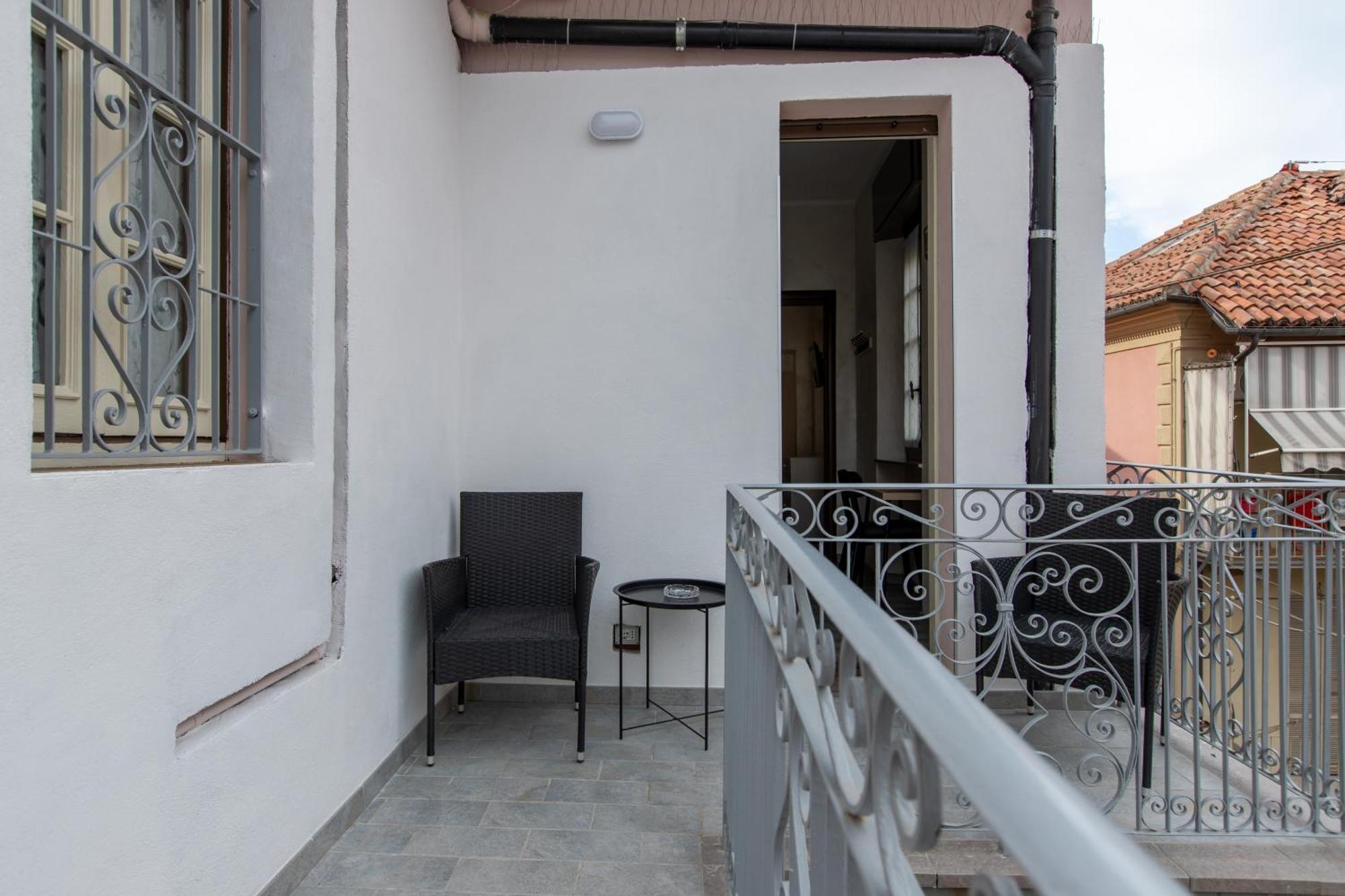 La Dolce Vite Apartment Alba  Luaran gambar